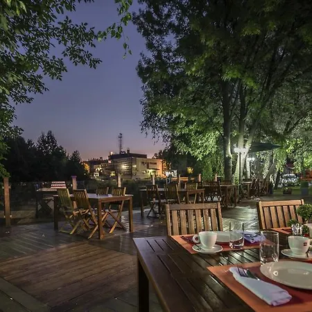 Garni Plava Laguna 2* Ćuprija