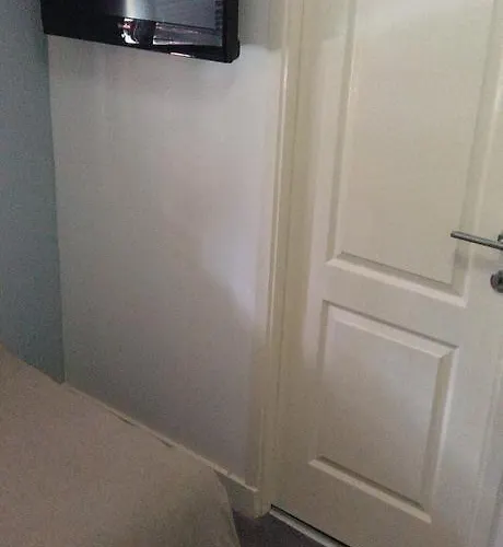 ゲストハウス Garni Plava Laguna